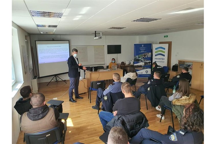 Slika Obuka temeljna prava Donji Lapac